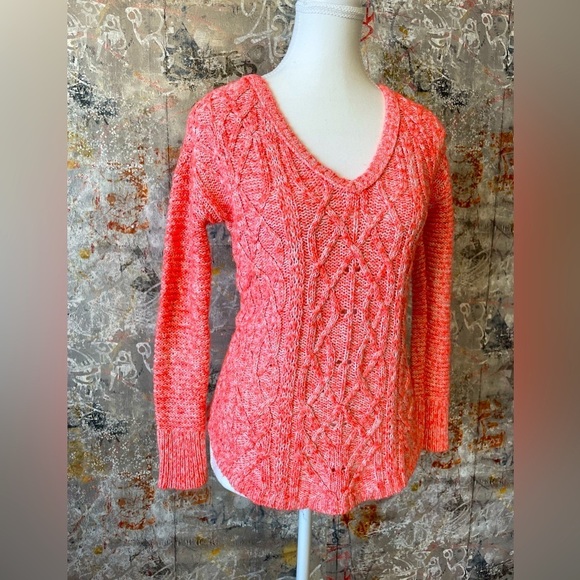 Orange Salmon Knitted AMERICAN EAGLE Longsleeve Vneck Sweater. XSmall - Picture 1 of 9